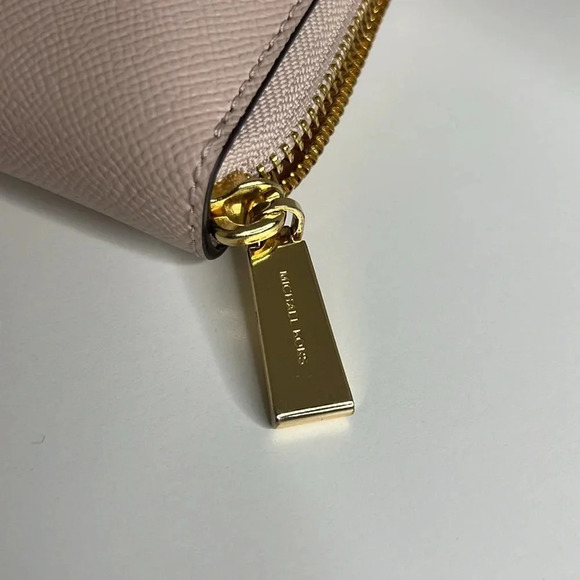 Michael Kors Saffiano Leather Continental Wallet - Soft Pink - EUC - Picture 8 of 10